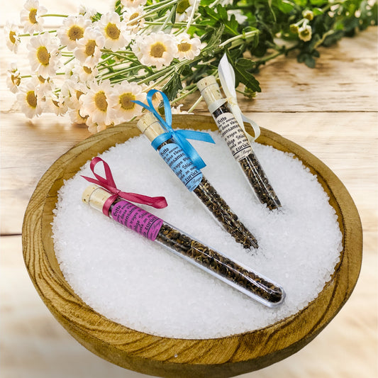 Blooming memories: Personalized guest gift with flower seeds in a stylish test tube