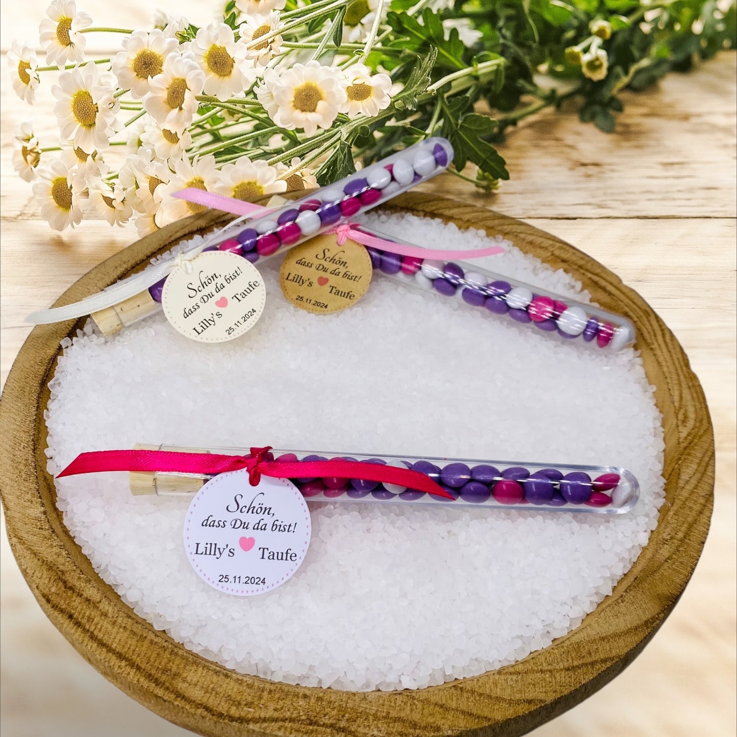 Delicate love in every detail: Personalized guest gift in a test tube for unforgettable christening moments
