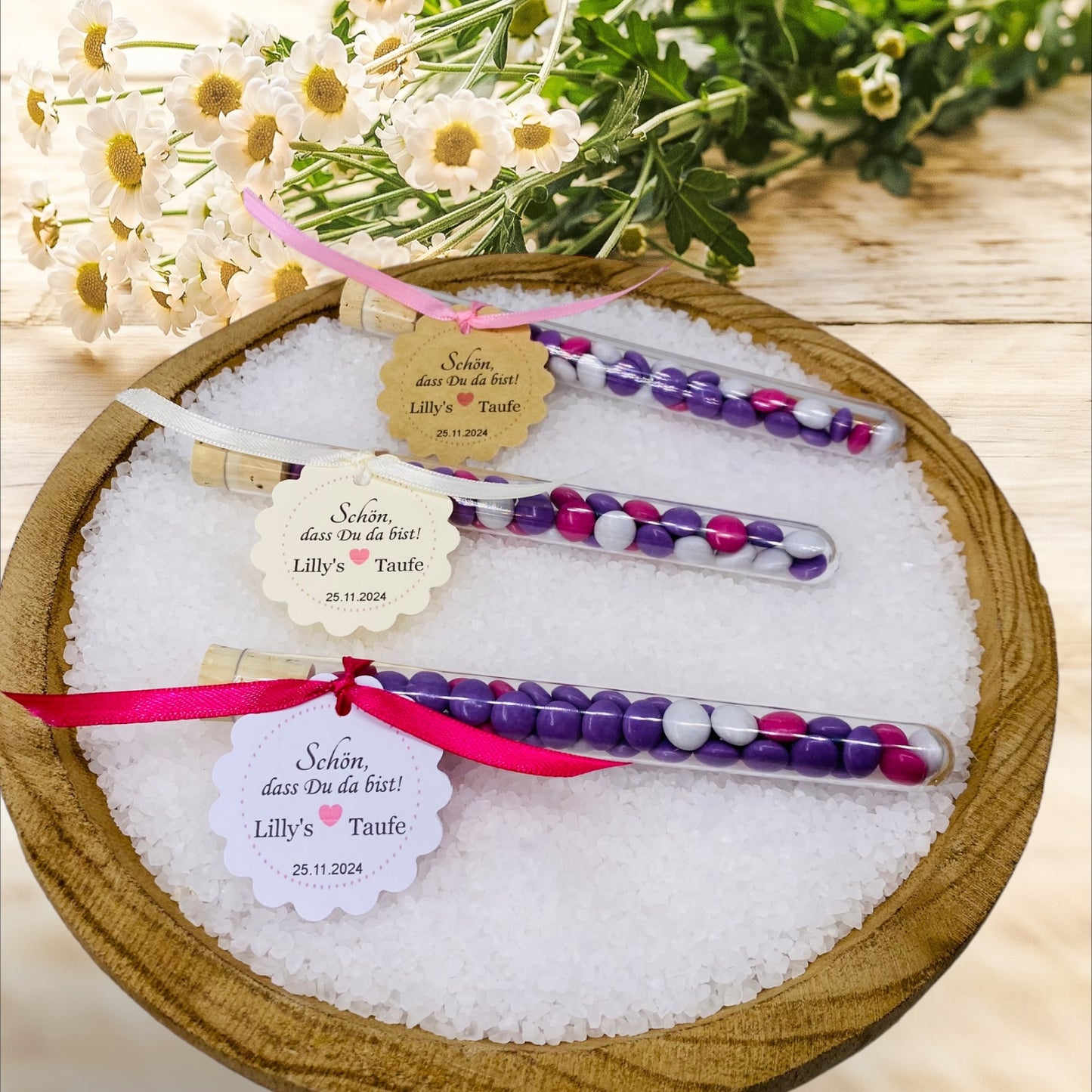 Delicate love in every detail: Personalized guest gift in a test tube for unforgettable christening moments