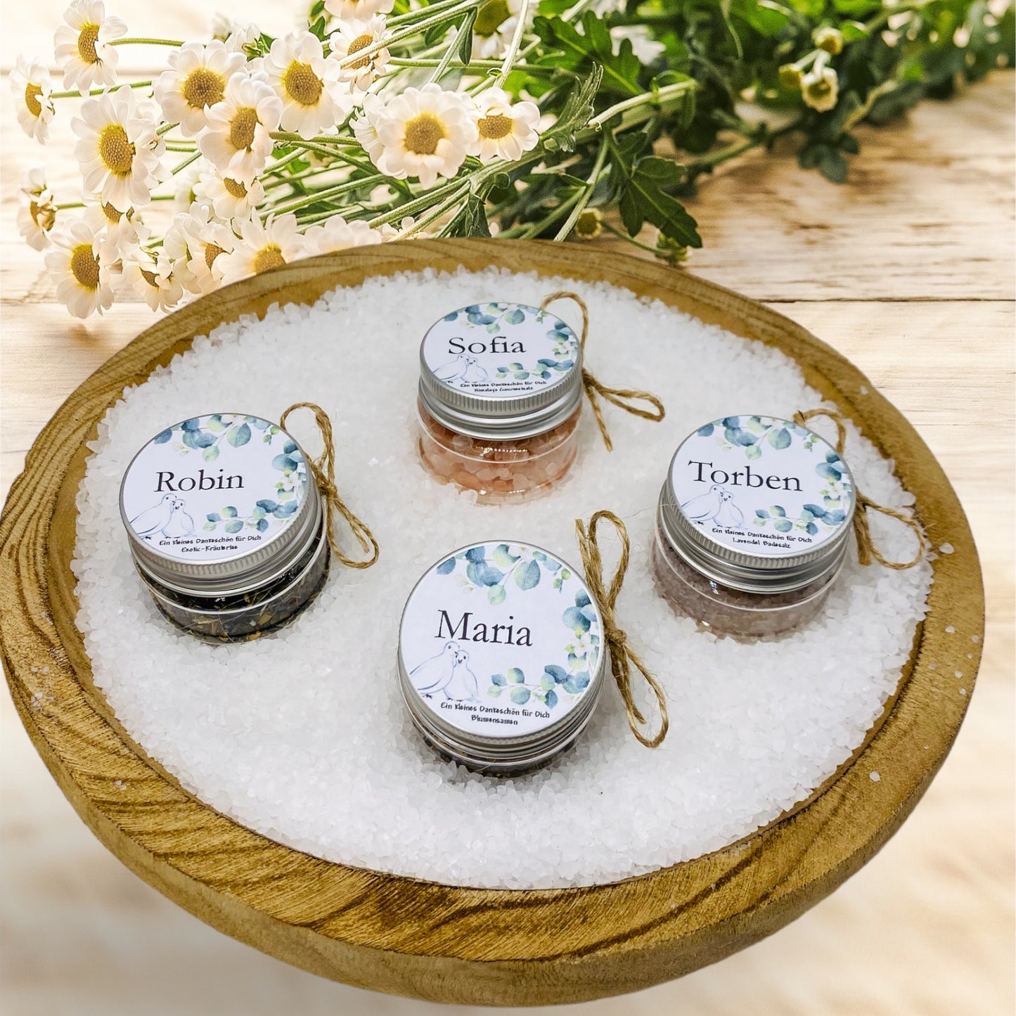 Guest gift deluxe: place cards and guest gift in one. Unique pots, unforgettable moments! 45 different contents to choose from