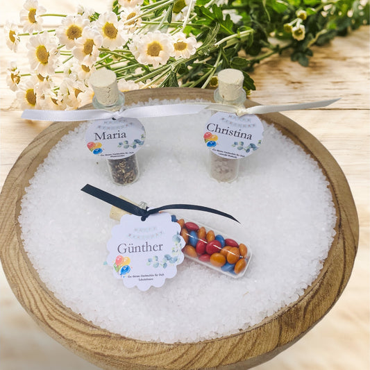 Celebrate brilliantly: Unique guest gift and place card in one - your personal ship's glass of joy!